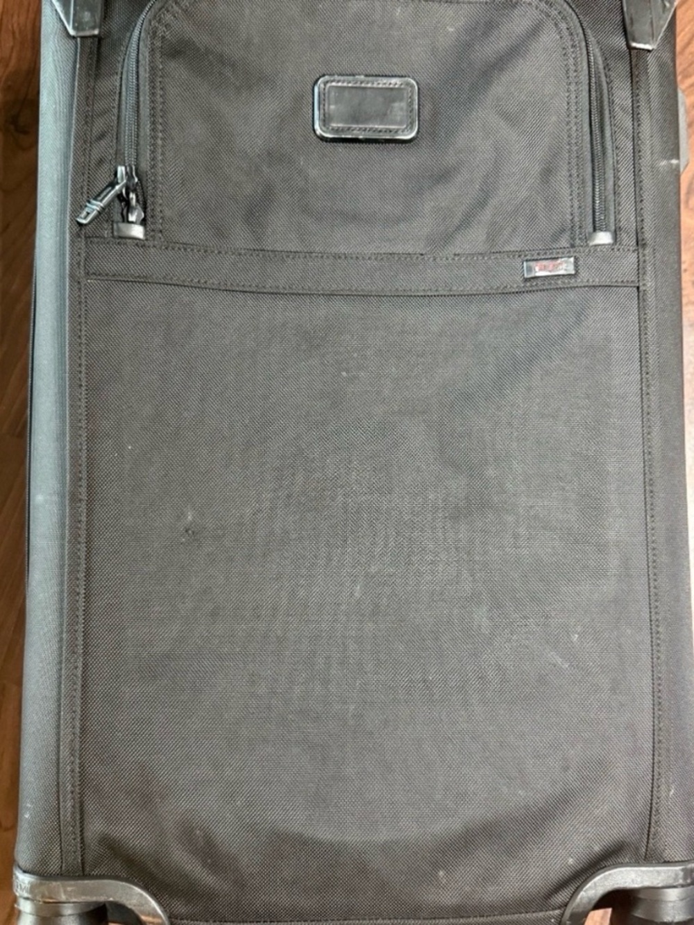 TUMI 4 Wheel Spinner Black Luggage